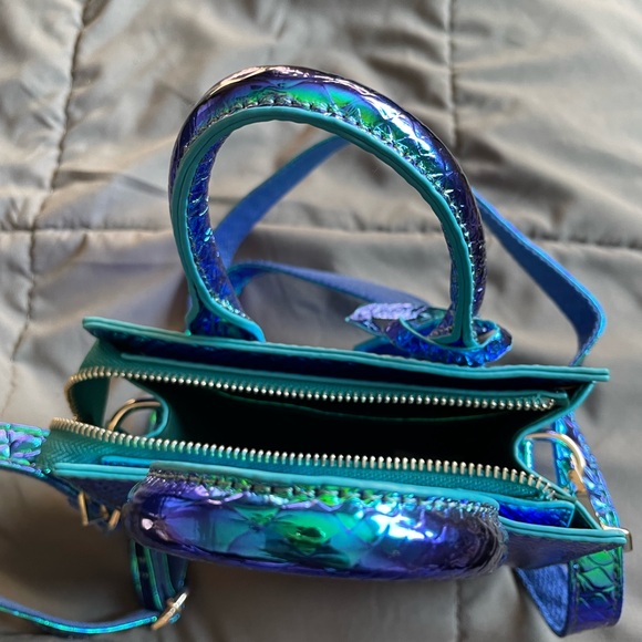 Noir-X, Python mini purse. Blue chrome reflective color way. Silver hardware. - Picture 3 of 8